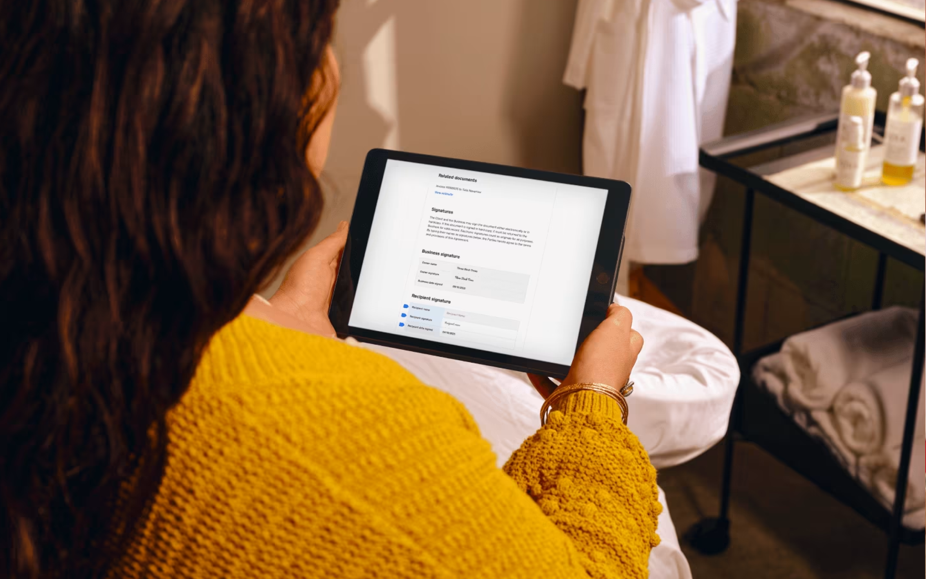 Signing Contracts on Mobile Devices